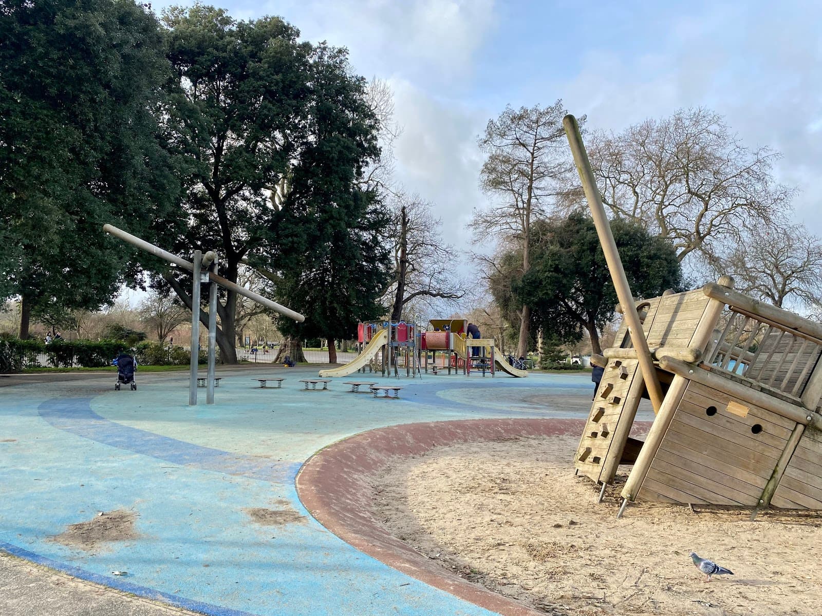 Clissold Park Playground